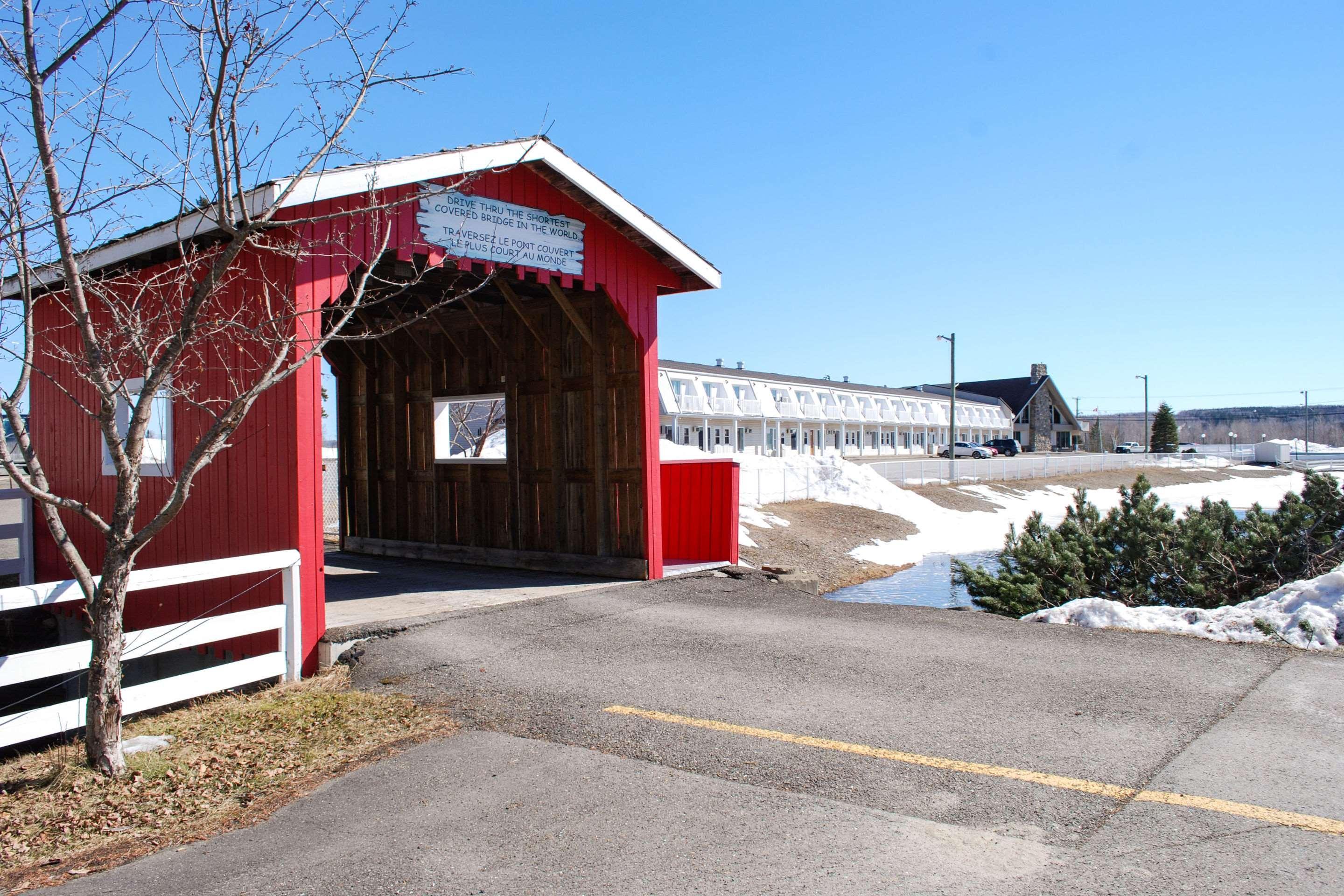 Rodeway Inn Grand Falls Exterior photo